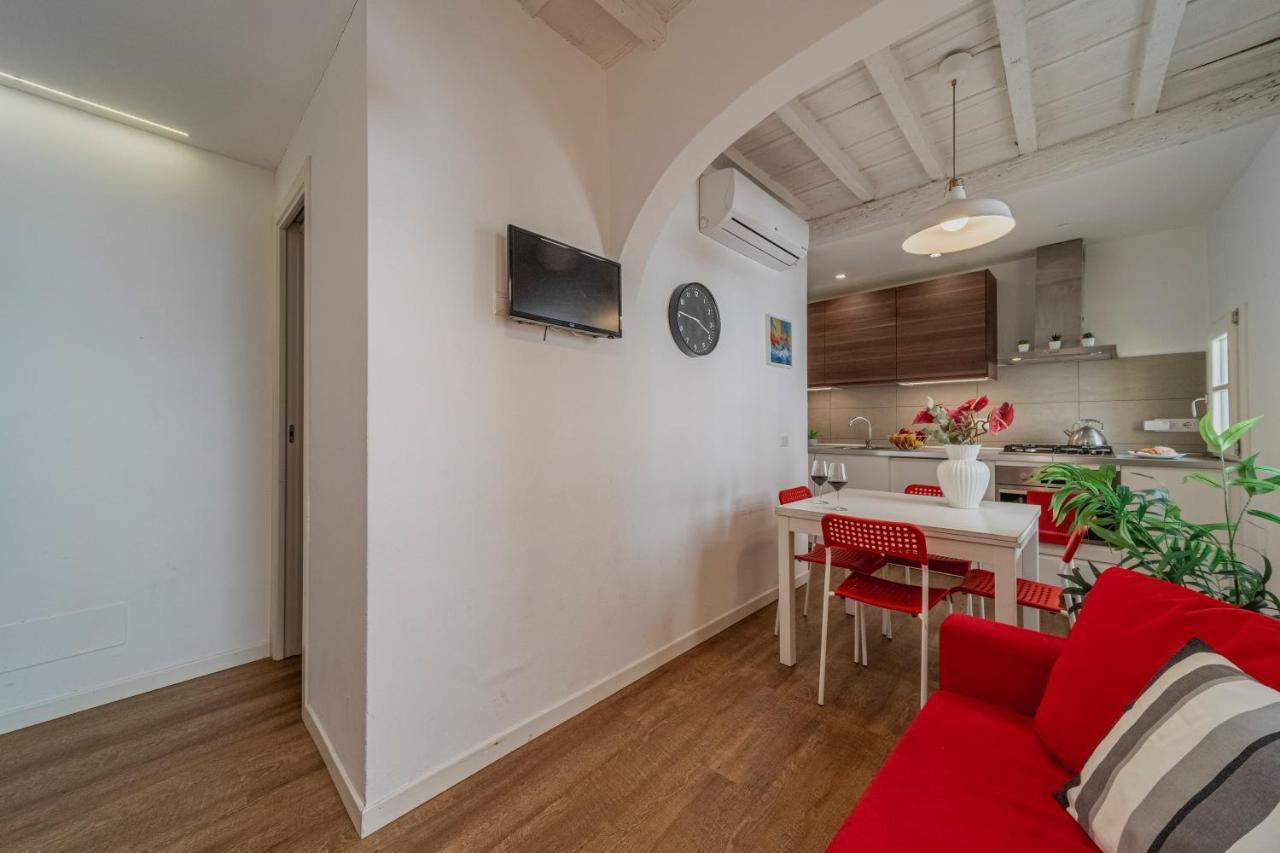 32 Nero - Florence Apartment San Niccolo Экстерьер фото